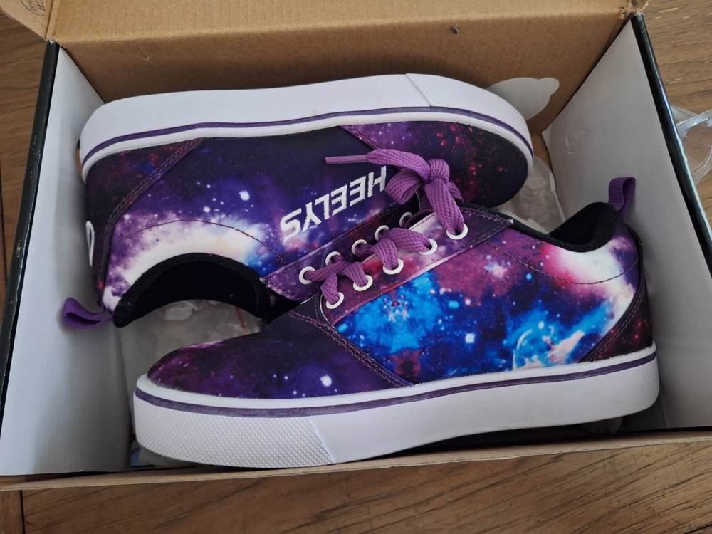 Heelys Pro 20 Prints Galaxy Purple/Blue Wheeled Lace-Up Low Top Sneaker 4