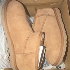 UGG Classic Ultra Mini Kids Suede Ankle Boot Chestnut US 6 EU 38 1130750K
