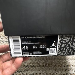 Jordan Air Jordan 3 Retro (GS) White/Black/Gray Elephant Sneakers 4.5Y