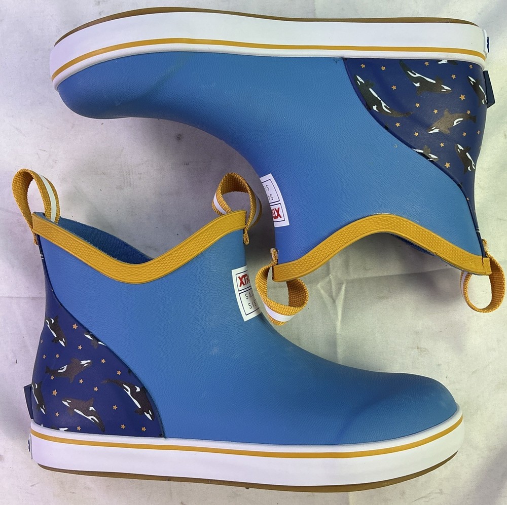 Xtratuf Kid’s Ankle Deck Boots-Light Blue/Whale Pattern-Size: 3