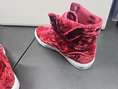 SUPRA Skytop Dark Ruby Velvet / White 58062-643-M Kids Size 6. 5 US