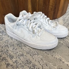 Nike Size 7Y Son Of Force (GS) 615153-109 Youth White Athletic Sneaker Shoes