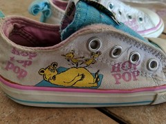 Converse Dr. Seuss Hop On Pop Kids Size 7
