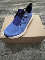 ON Cloud Sky Size 5.5 Youth