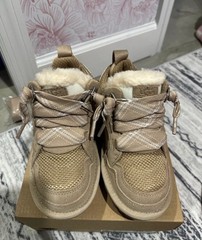 UGG Kids Camel Shearling Lined Sneakers Size 13 Unisex Suede Mesh Flat
