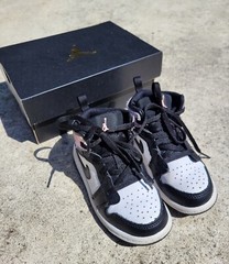 JORDAN 1 MID SE (TD) Size 9c Black/Bleached-Coral-White