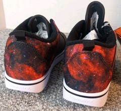Heelys Pro 20 Prints Pink Black Galaxy Stars Wheeled Shoes Youth 3 Women’s 4