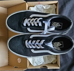 Size 4Y – VANS Old Skool Low Black