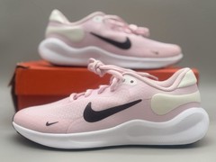 NIKE Revolution 7, Big Kid Size 5Y / WMN 6.5 Sneaker Low, Pink Foam, FB7689-600