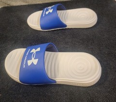 Under Armour unisex blue & white fixed strap slide sandal size 1y