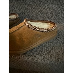 Uggs Chestnut Tasman Slippers, Kids size 5/Womens size 7