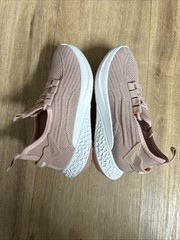 ECKO UNLTD. Peach Color Casual Mesh Stretch Sneakers Youth Size 12