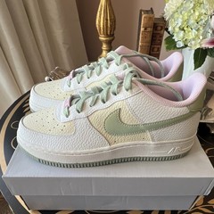 Nike Air Force 1 LV8 GS White Honeydew Melon Leather Sneaker 5Y Unisex Kids