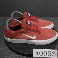 Nike SB Shoes Youth Size 7Y Red Suede Canvas Skate Low Top Sneakers 725108-602
