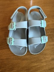 OshKosh B’Gosh Unisex-Child Rivar Sandal Grey Size 2M US