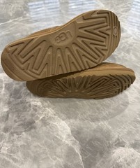 Kids UGG Neumel II Boot Chestnut Size 3