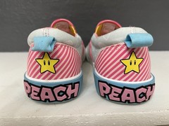 Ground Up Super Mario Princess Peach Gray Pink Slip-On Canvas Kids US 4