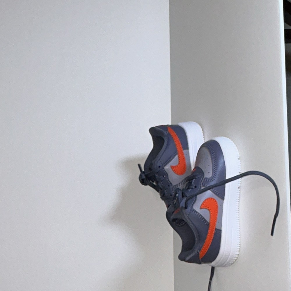 Nike Unisex Kids Sneaker US 6 Gray/Orange/White Low Top Lace Up Round Toe