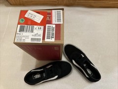 VANS Milton V Suede Canvas Black/Shoe For Youth In Size 3.5 New In Box Rare