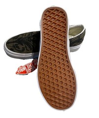 NEW WITH TAG VANS „OFF THE WALL“ GREY SKULLS SLIP ONS CHILD 3.5 WOMEN 5