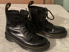 Dr. Martens Kids Pascal Bex Junior Leather Lace-Up Boots Black 1460 Sz 2