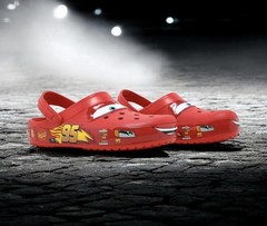 🏎️ Crocs lightning mcqueen kids Light Up 🌟 Size C9 Limited Edition Fast Shipp.