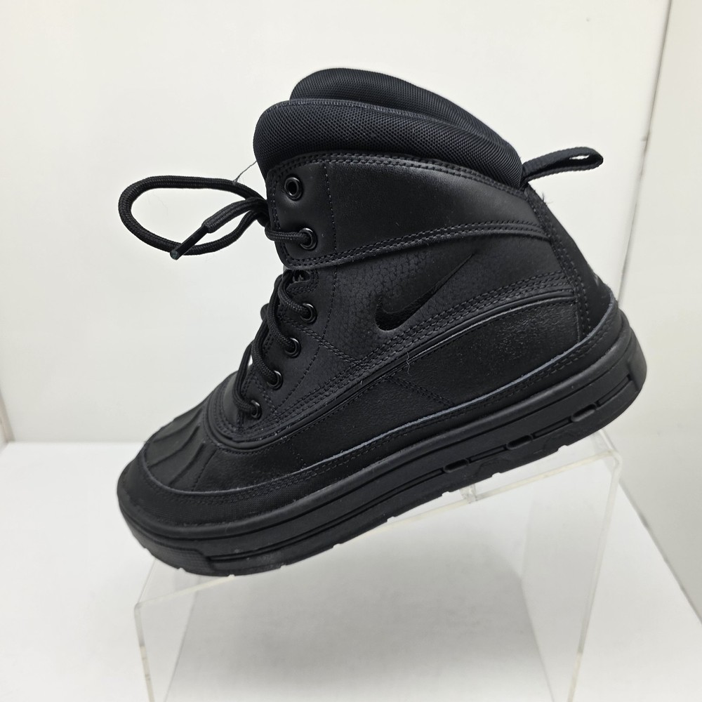 Nike Boots Black Woodside 2 High Ankle Athletic Outdoor Shoes Size 5 Youth