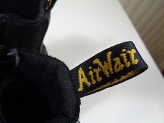 Dr. Martens‘ combs AirWair boots US youth size 3 black LA004 zip & lace ~ EUC
