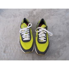 Nike Waffle One Go The Extra Smile Yellow Charcoal DO5854-700 Kids Sneakers