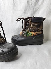 Magellan Outdoors PVC Camo Boot II Kids Size Youth 1