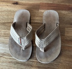 Rainbow Leather Flip Flops Kids Size 11-12 Premier Leather Beach SEE MEASUREMENT
