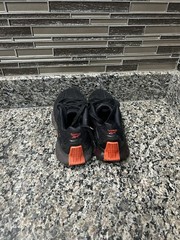 Reebok Zig Kinetica Red/Black FX0810 Size 3.5 Kids