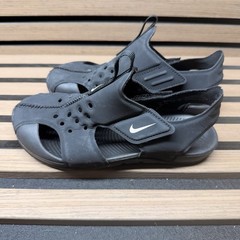 Nike Sunray Protect 2 Black Lightweight Closed Toe Sandal Youth Size 13