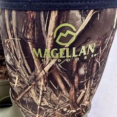 Magellan Outdoors YTH Sz-6D Camo Hunting Neoprene Waterproof Rubber Boots Green