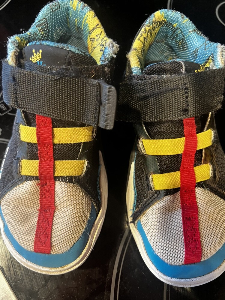 Size 11c Nike Kyrie Flytrap 6 SE Mid Black Multicolor (5-6 Years)