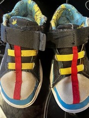Size 11c Nike Kyrie Flytrap 6 SE Mid Black Multicolor (5-6 Years)