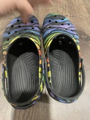 Rainbow colord crocs side 3-5