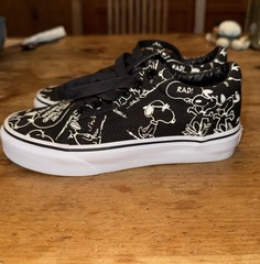 VANS X Old Skool Kids Peanuts/ Snoopy Canvas 13