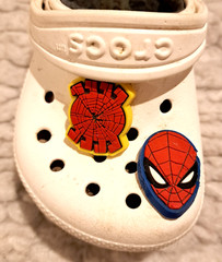 Crocs Clogs Kids C6 w/ 4 Spiderman Charms White Slip-on Sandals Shoes Beach