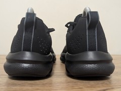 Under Armour Unisex Charged Assert 9 Black Sneakers Running Size 6Y