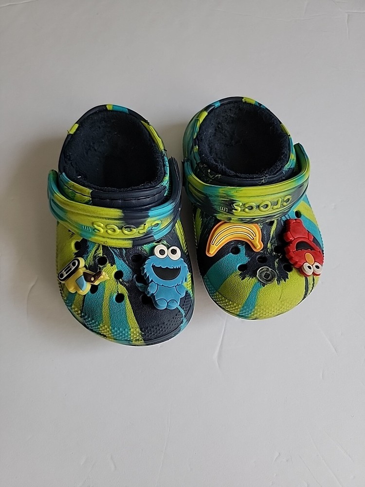 Crocs Classic Marbled Tie Dye Slip-On Fleece Lined Clogs Size 5 (Little Kids)