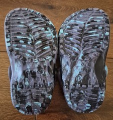 NEW Crocs Classic Clogs Black Blue Marble Kids Sz C6