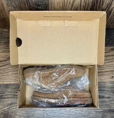 UGG Australia Burleigh Tyke Chestnut Slip-On Shoes Kids Size 2 NEW IN BOX!