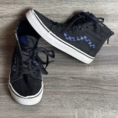 Vans Hi Top Sneakers Youth Size 2.5 Skater Shoes Streetwear Activewear
