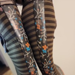 Bogs K Classic Flowers Sz 3 Pull-On Brown Floral Rubber Waterproof Mid-Calf Boot