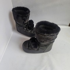 Black Boot Kids Waterproof Non-slip Warm Cotton Snow Boots Luxury warm Size 4