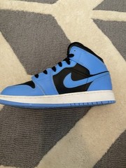 Size 6.5 (GS) – Jordan 1 Mid University Blue Black