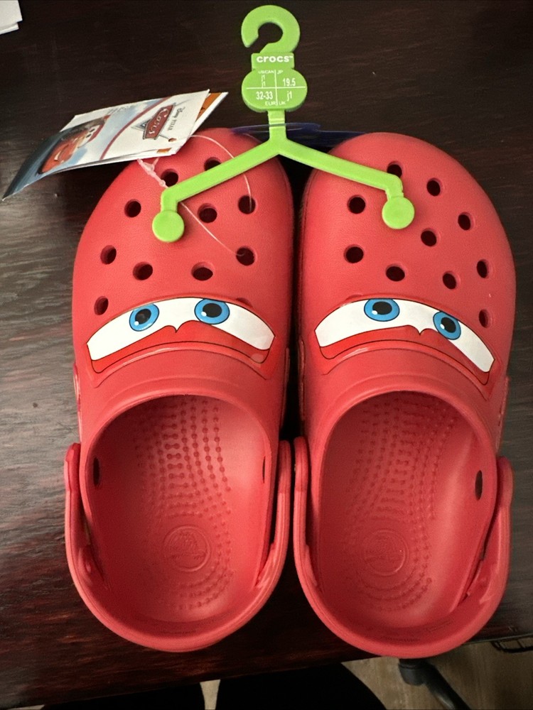 Lightning McQueen Light Up Crocs Disney Red Kids Size J1 209381-610 NEW Light Up