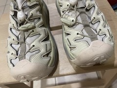 Hoka One One Hopara Hiking Water Sandals Youth/Kid Size 5.5 Shifting Sand/Tan