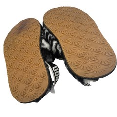 UGG Girls‘ Fluff Yeah Slide Zebra Black/White Animal Print Low Top Size 11